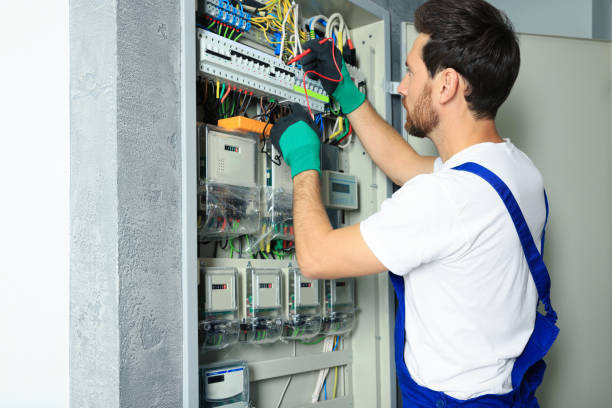 Best Electrician Near Me  in Six Shooter Canyon, AZ